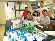 Students in lab.